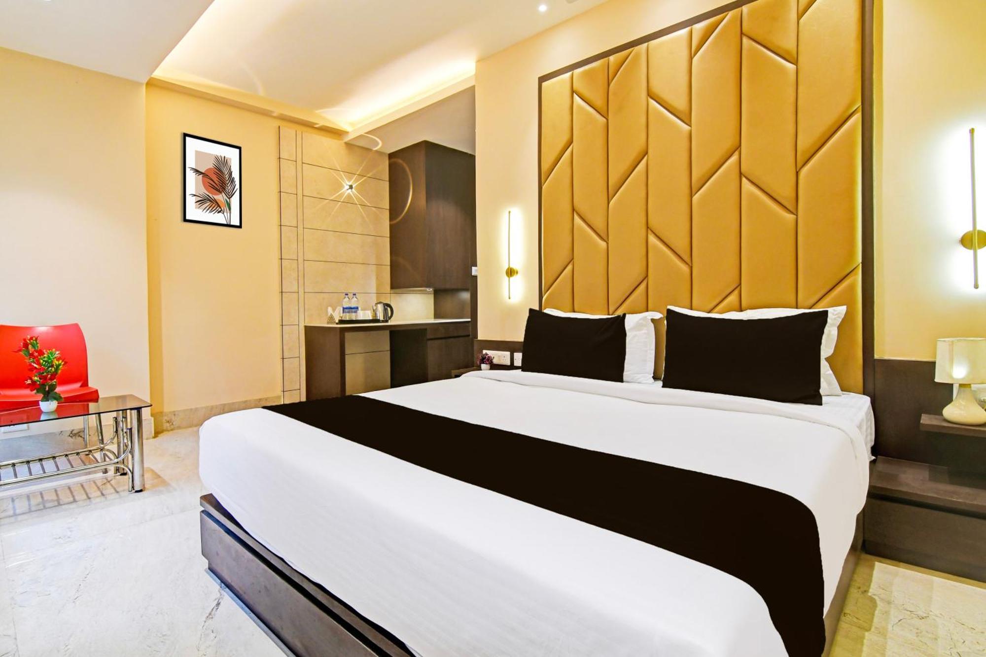 Super Hotel O Samotel كولكاتا المظهر الخارجي الصورة