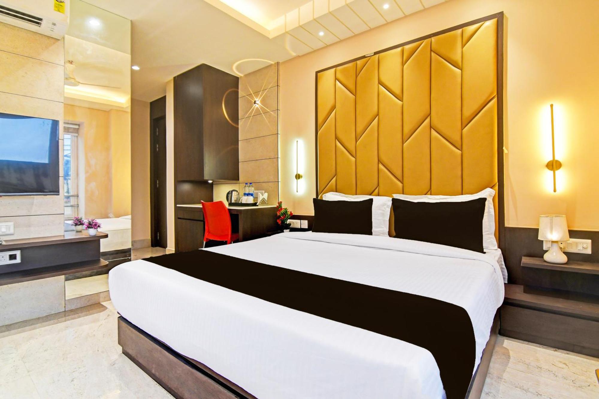 Super Hotel O Samotel كولكاتا المظهر الخارجي الصورة