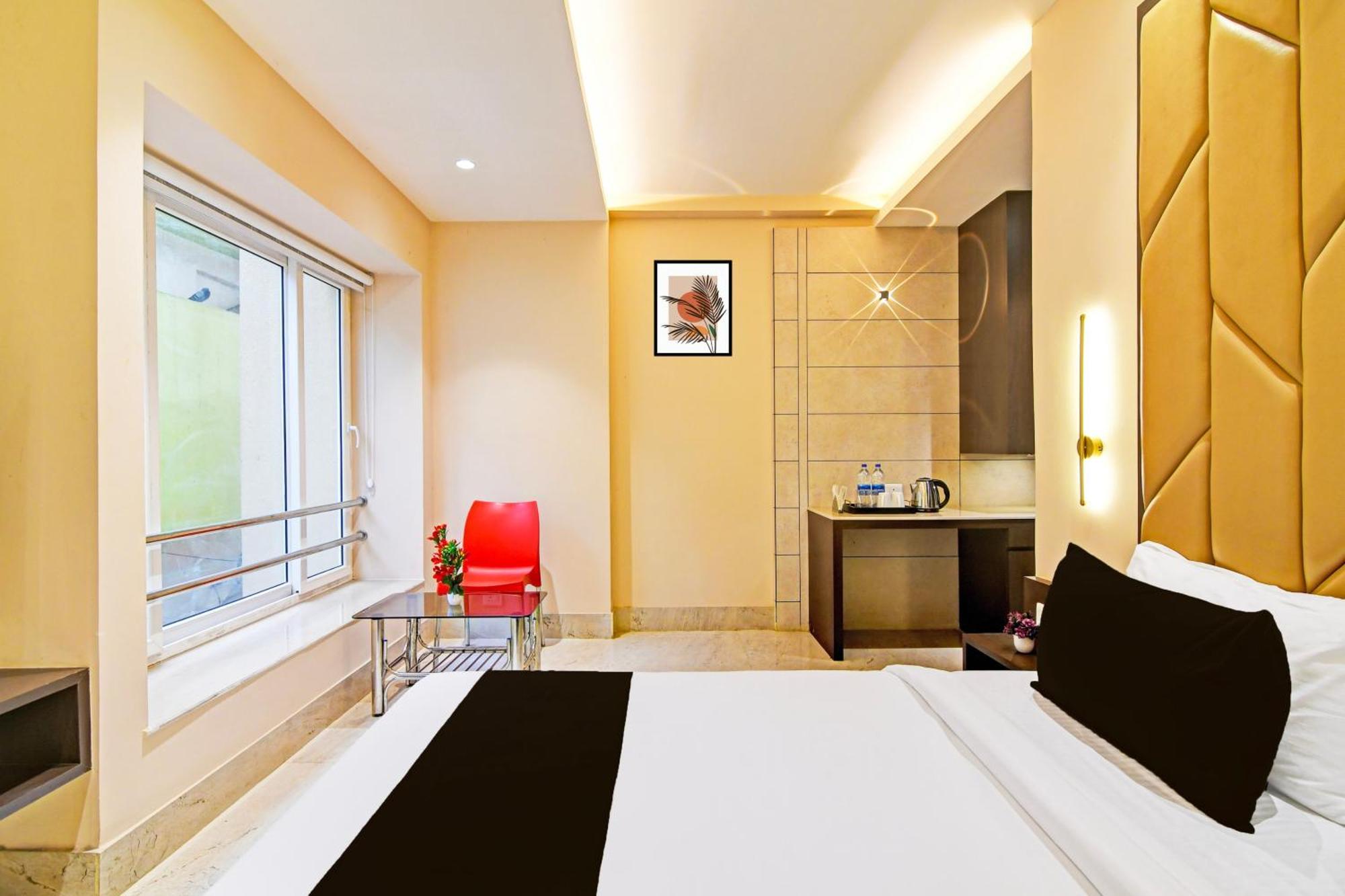 Super Hotel O Samotel كولكاتا المظهر الخارجي الصورة