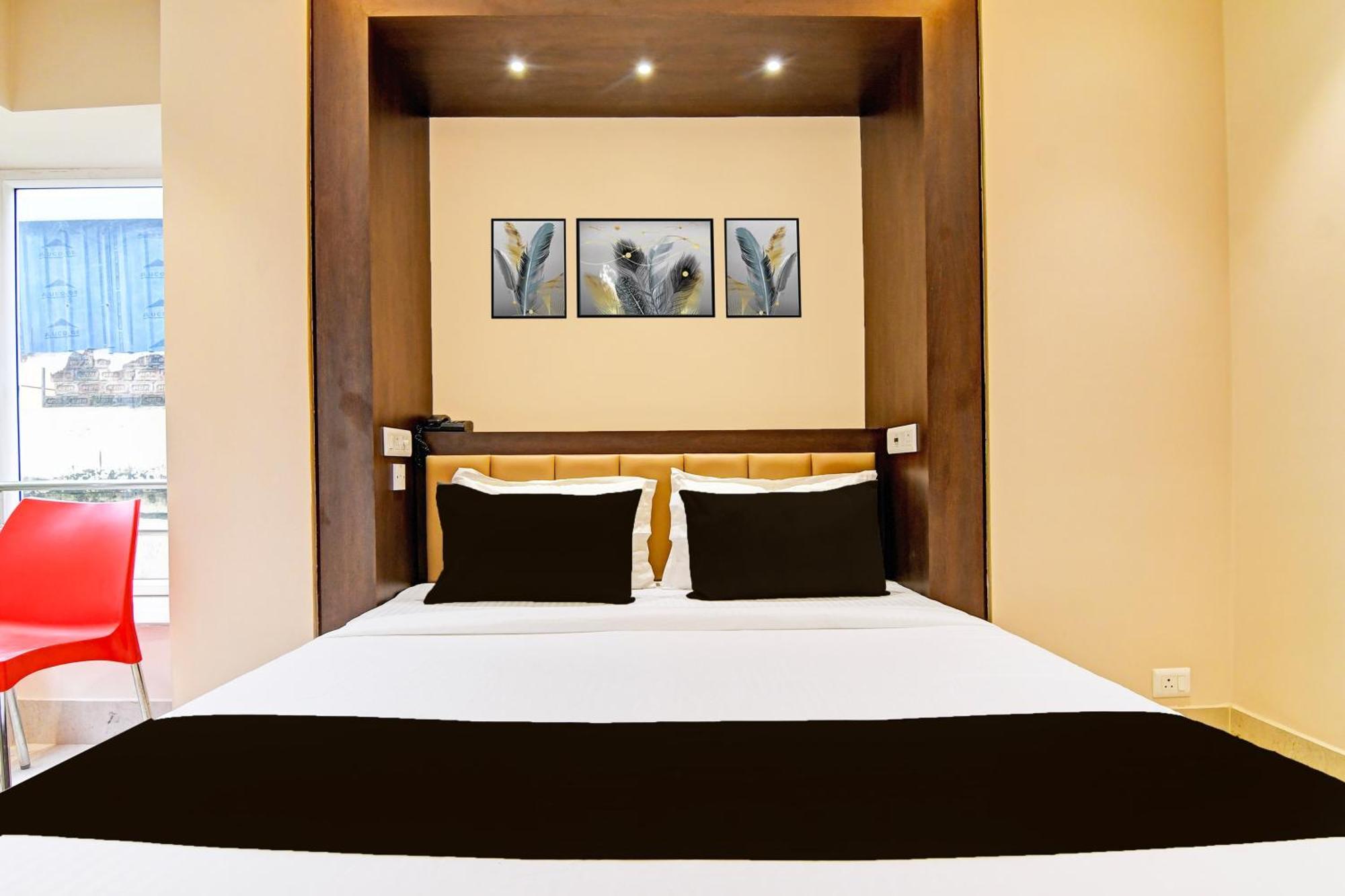 Super Hotel O Samotel كولكاتا المظهر الخارجي الصورة