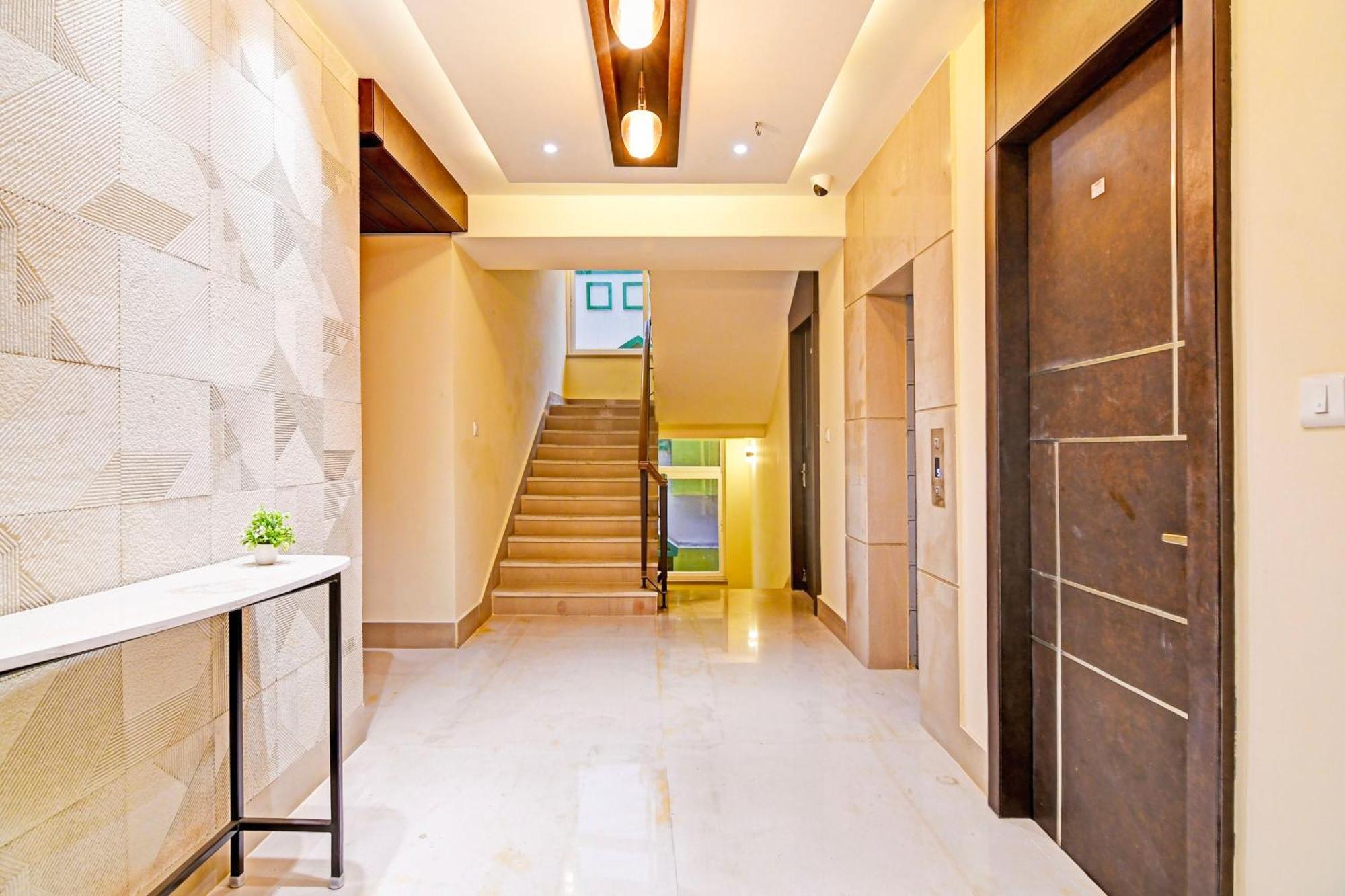 Super Hotel O Samotel كولكاتا المظهر الخارجي الصورة